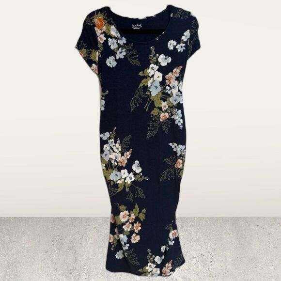 **BOGO** Isabel maternity floral dress - Picture 1 of 4